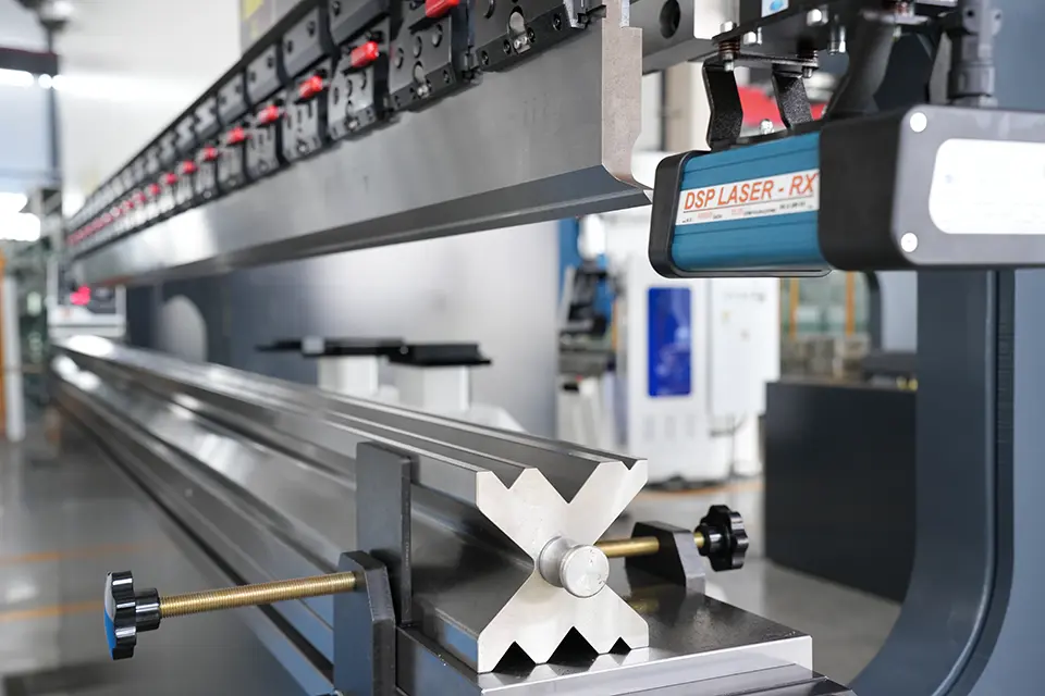 CNC Press Brake vs Traditional Press Brake