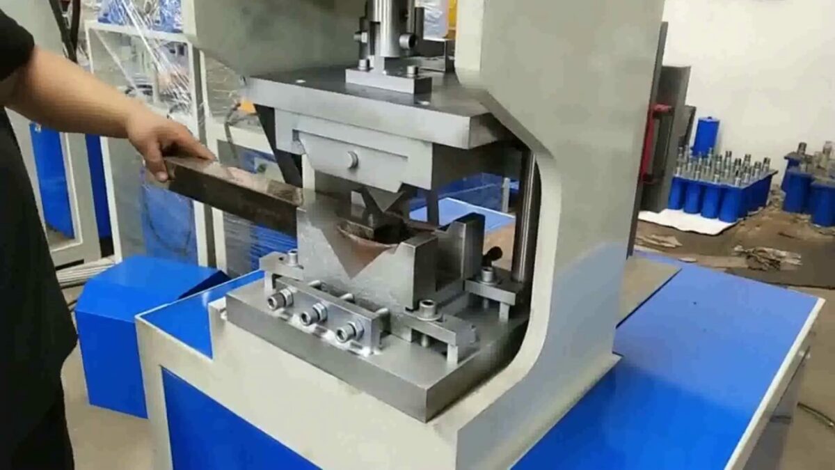 Hydraulic Notching Machine