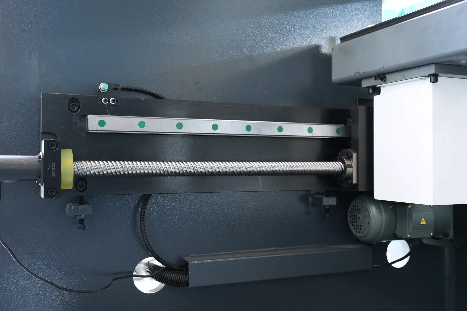 X-axis ball screw linear guide