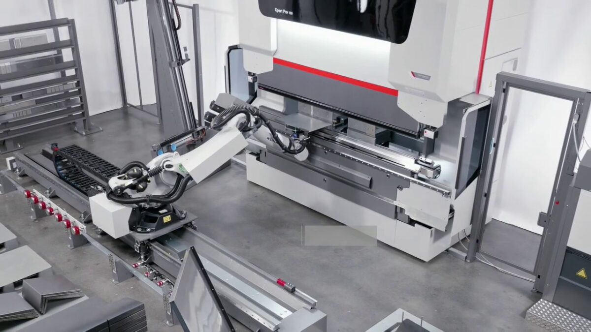 Robotic press brake