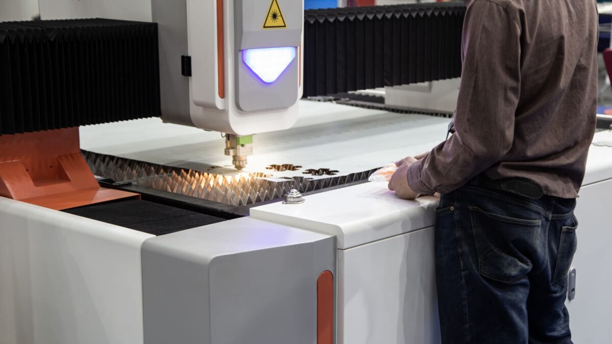 using a fiber laser machine